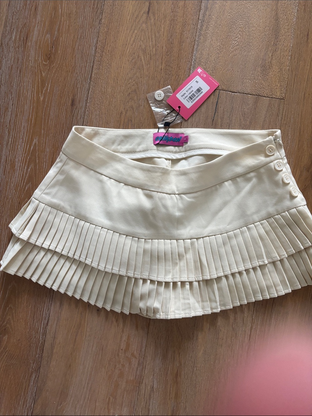 Edikted Ivory Pleated Mini Skirt